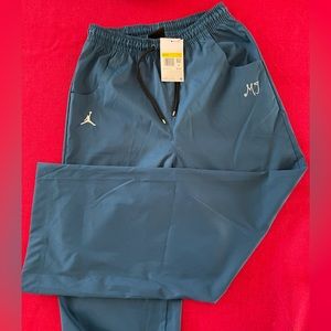 JORDAN womens sz small oversized baggy/lose fit pants/scrubs